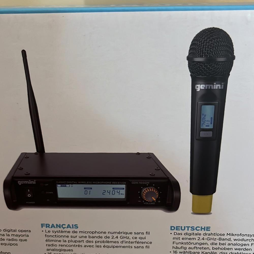 Gemini GDX-100M/200M Digital Wireless Microphone - Picture 4 of 6